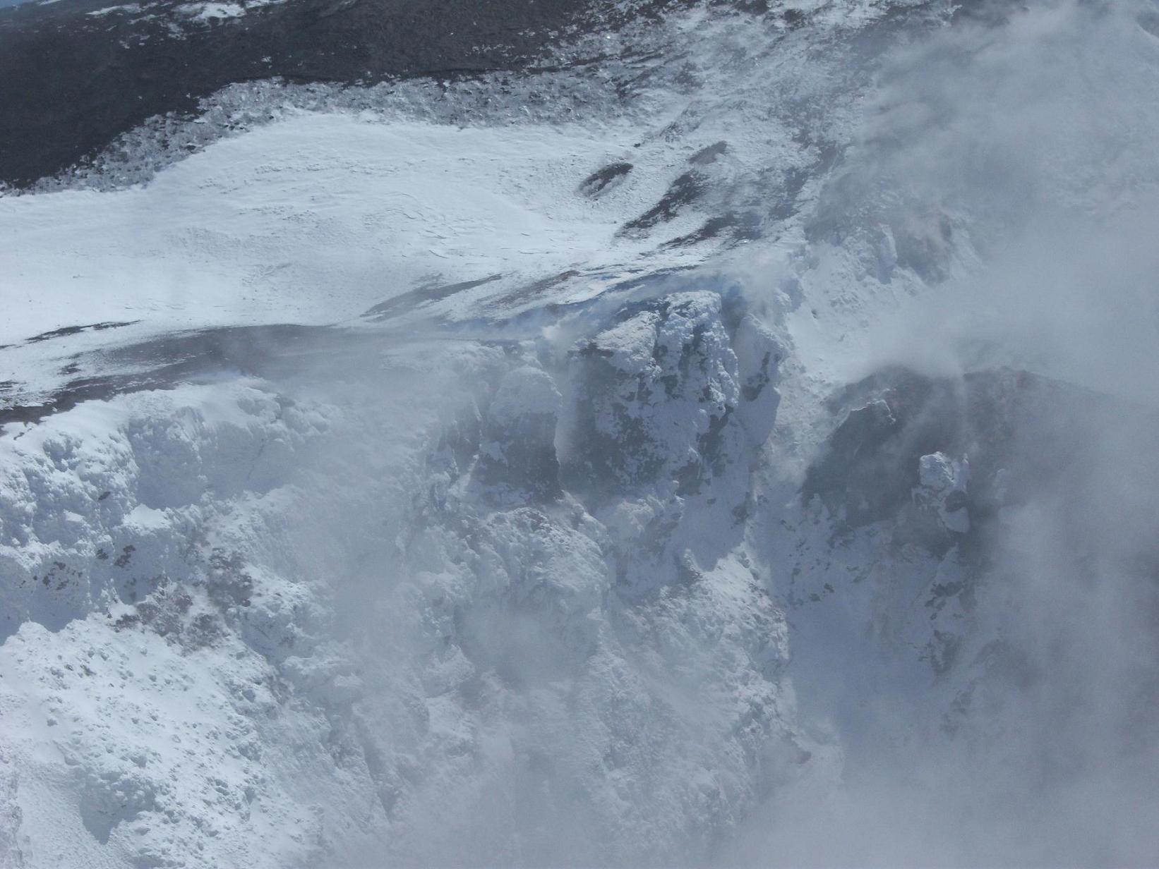 Sull''Etna con gli sci: il cratere